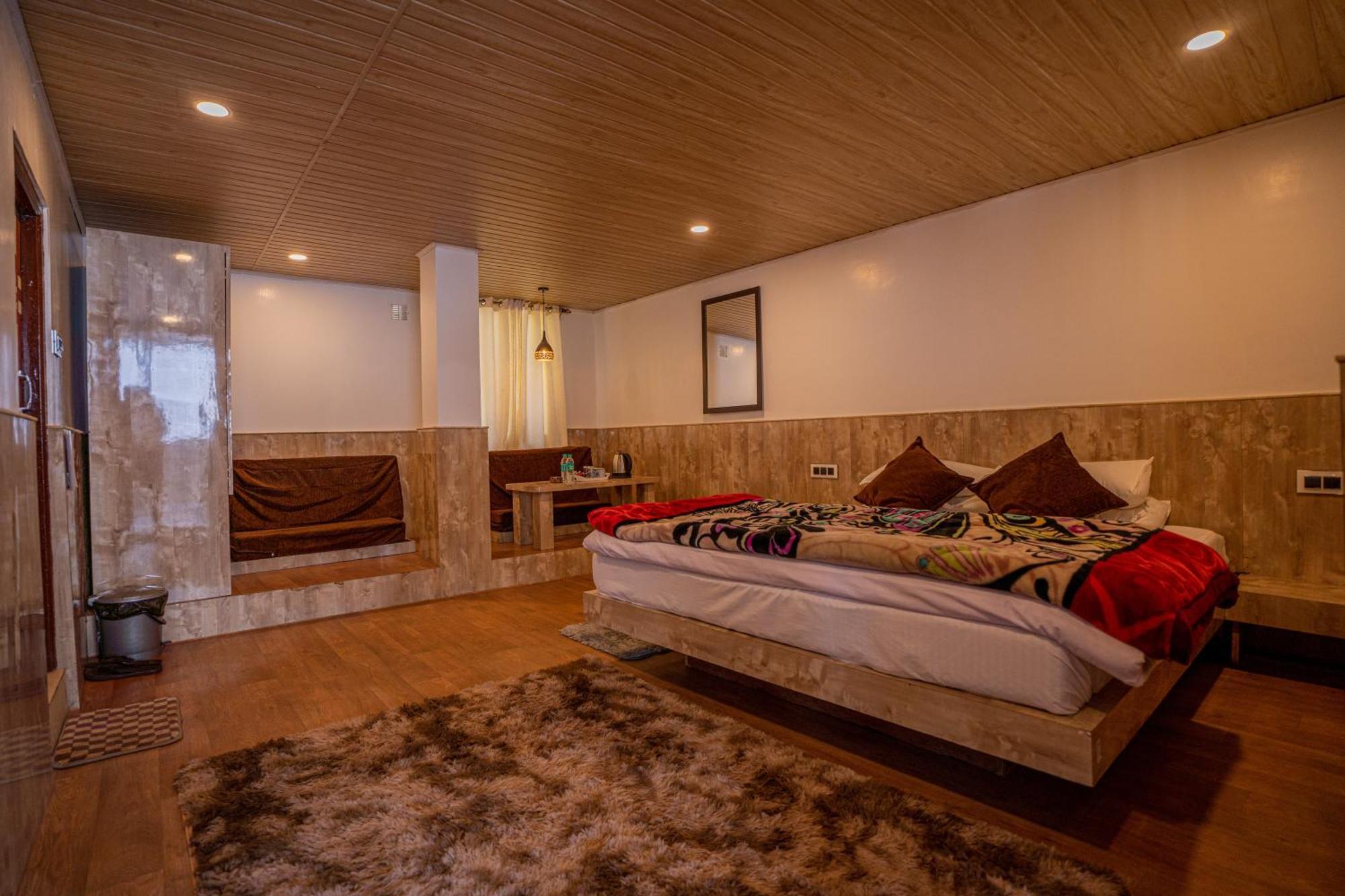Darjeeling Guest House Deluxe Bagian luar foto