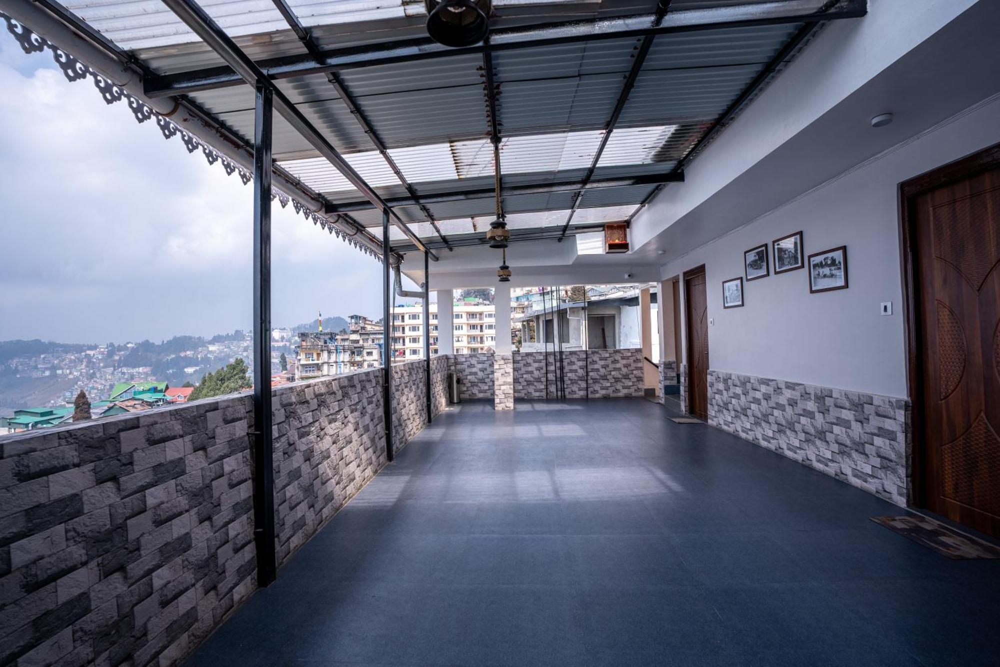 Darjeeling Guest House Deluxe Bagian luar foto